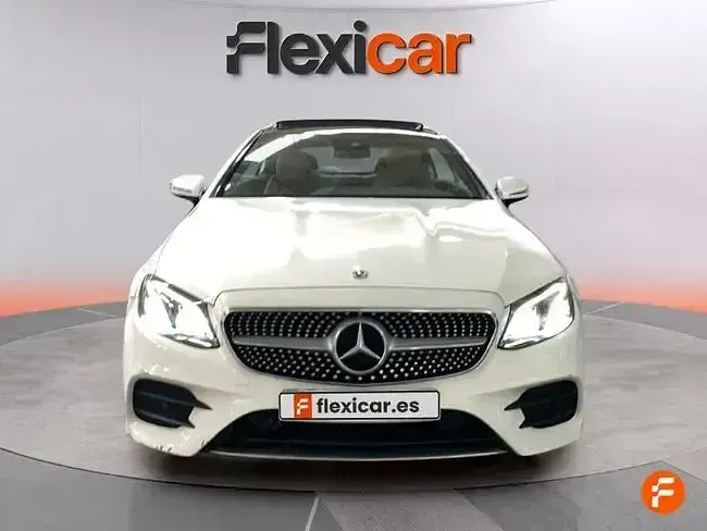 Usado Mercedes E220 194 CV (142 kW) 2018 Blanco Coupe