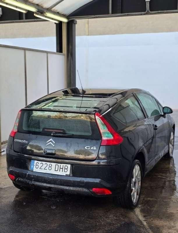 Usado Citroën C4 VTR Sport 109 CV (80 kW) 2005 Negro Utilitario