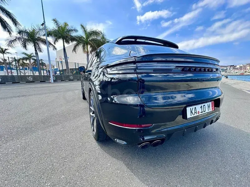 Usado Porsche Cayenne 470 CV (345 kW) 2024 Negro SUV