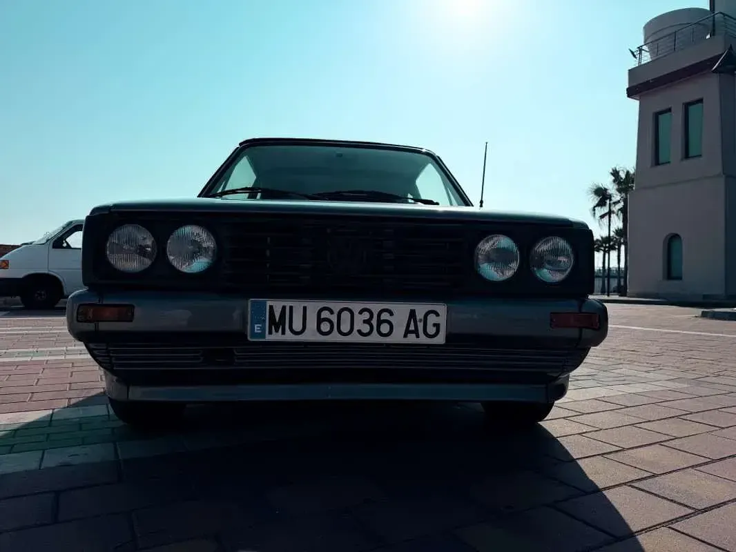 Usado VW Golf Cabriolet 1986 Gris Descapotable