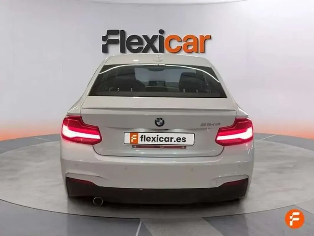 Usado BMW 218 150 HP (110 kW) 2018 Branco Coupé