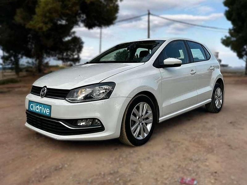 Usado VW Polo Advance 90 CV (66 kW) 2015 Blanco Utilitario