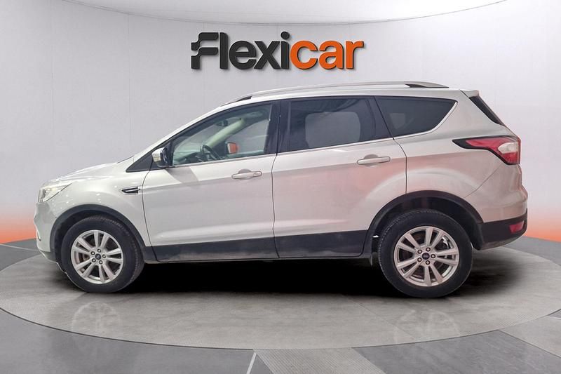 Usado Ford Kuga Trend 120 CV (88 kW) 2018 Gris SUV