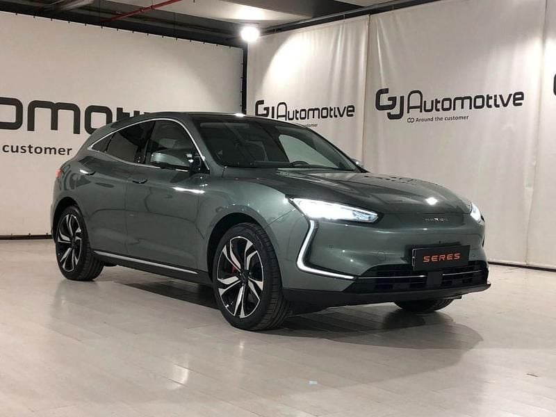 Nuevo Seres 5 430 kW (585 CV) 2025 Verde SUV