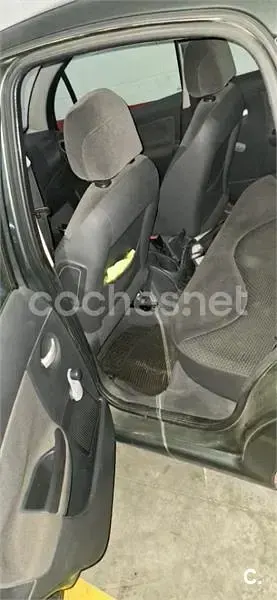 Usado Citroën C3 Exclusive 70 CV (51 kW) 2008 Verde Berlina