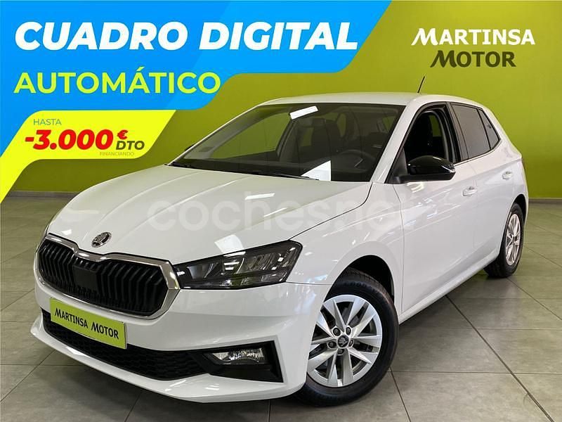 Blanco Usado 2025 Skoda Fabia Selection Berlina | 20.800 € (Buen precio) - Imagen 1/4