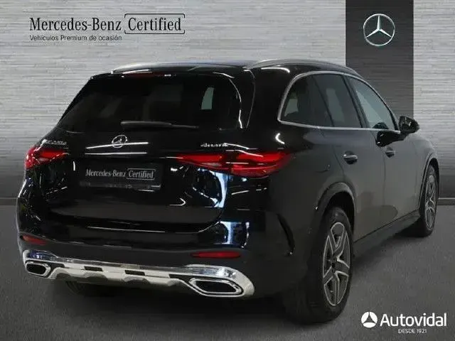 Usado Mercedes GLC220 197 CV (144 kW) 2024 Negro obsidiana