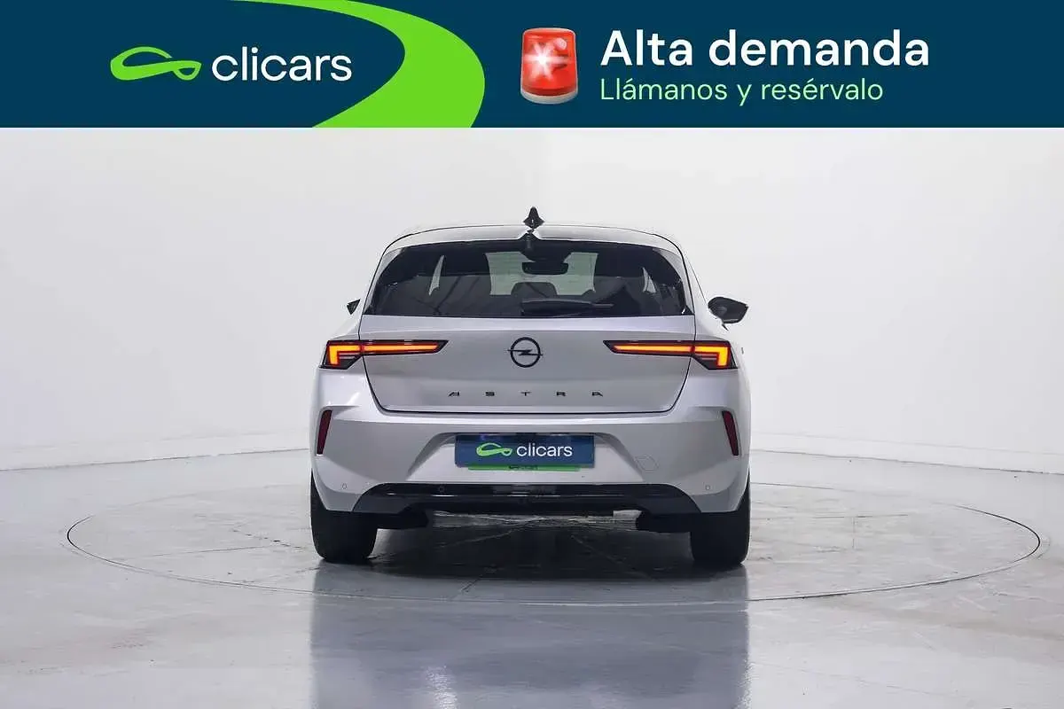 Usado Opel Astra S 131 CV (96 kW) 2025 Plateado Utilitario