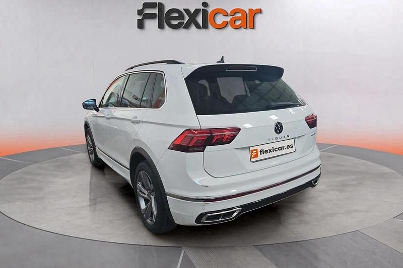 Usado VW Tiguan R-line 245 CV (180 kW) 2021 Blanco SUV
