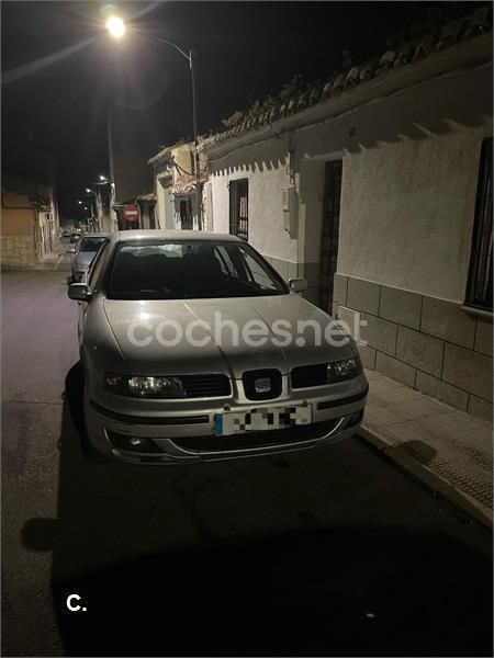 Gris / plata Usado 2002 Seat Leon Berlina | 1950 € (Buen precio) - Imagen 1/1
