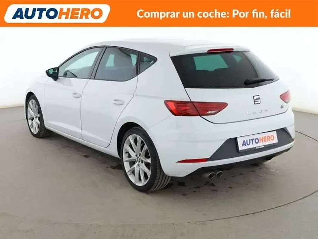Usado Seat Leon FR 150 CV (110 kW) 2019 Blanco Berlina