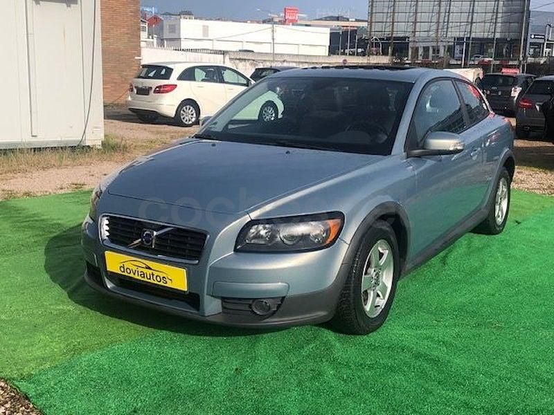 Usado Volvo C30 Kinetic 109 CV (80 kW) 2008 Gris / plata Utilitario