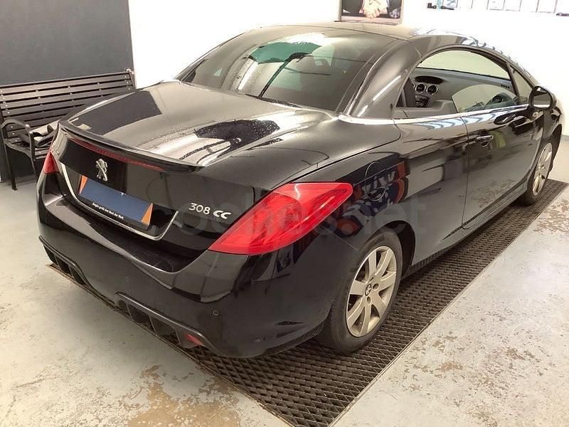 Usado Peugeot 308 CC Active 122 CV (89 kW) 2012 Negro Descapotable