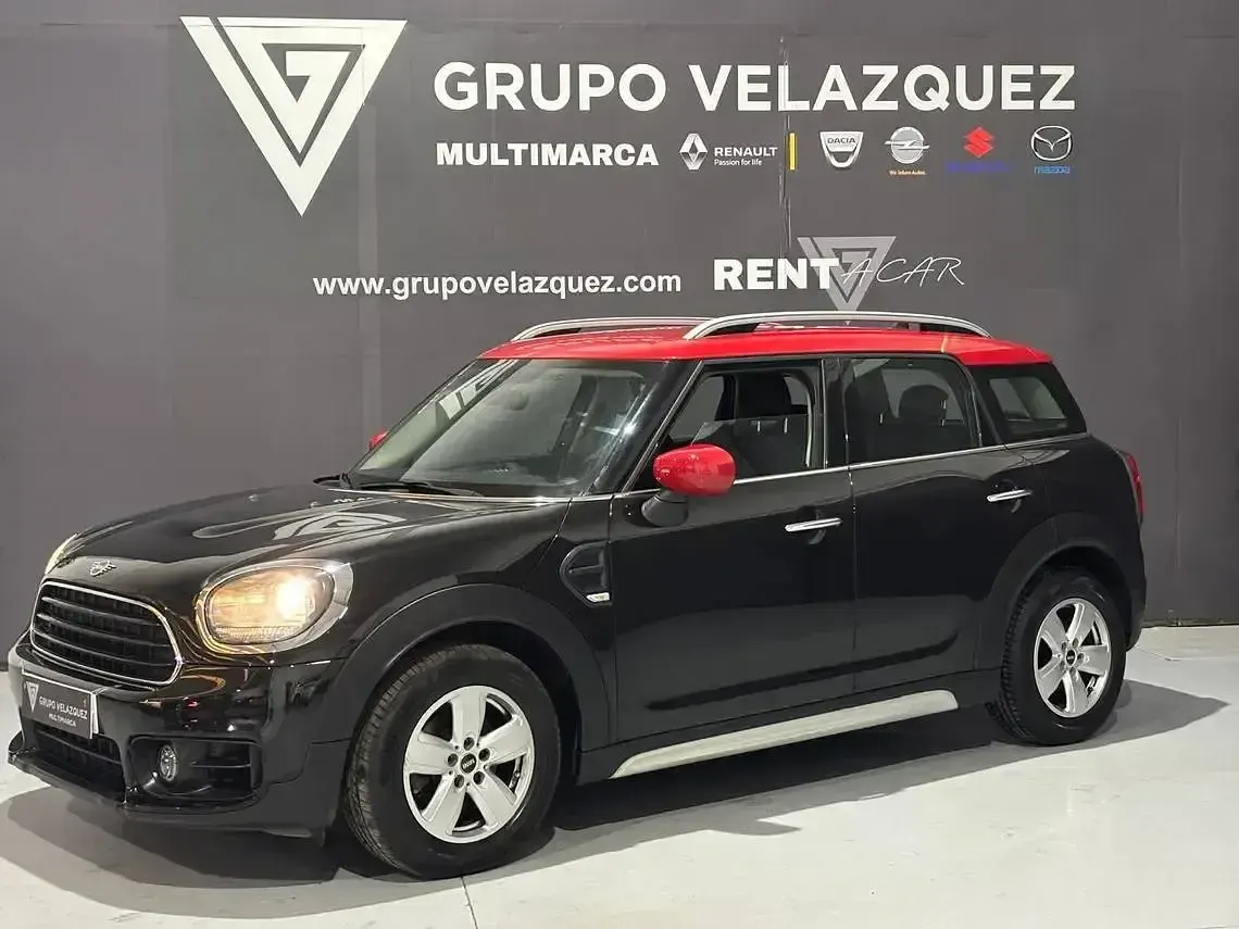 Usado Mini One Countryman 102 CV (75 kW) 2020 Negro SUV