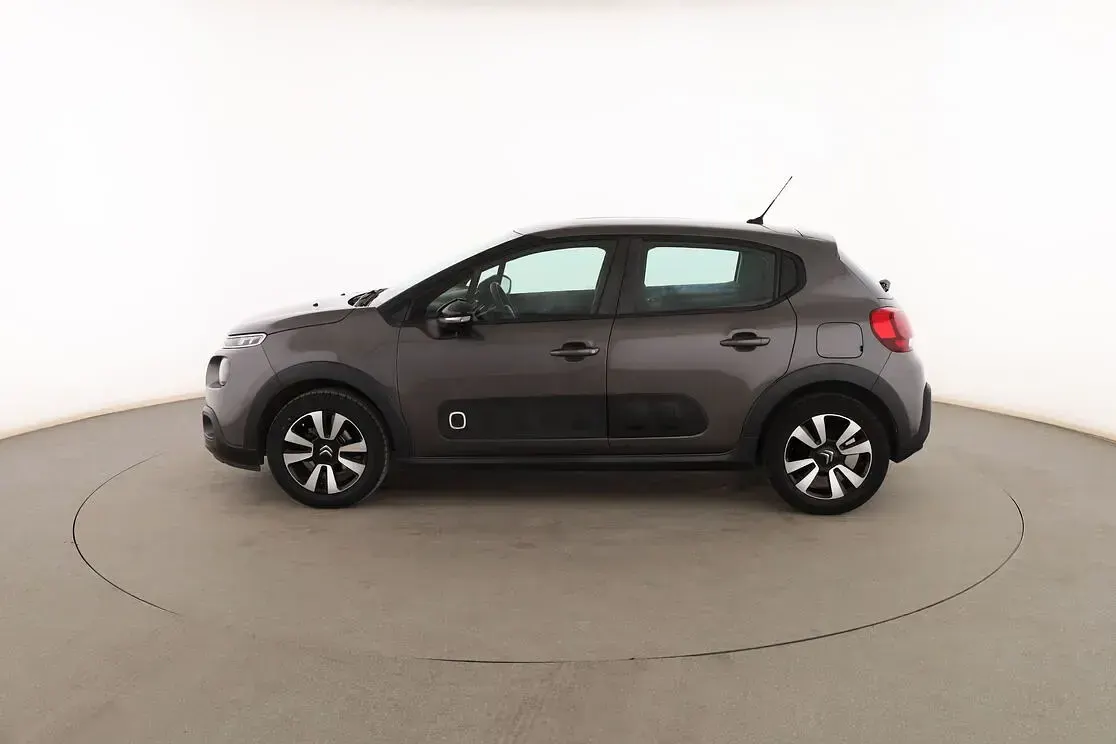 Usado Citroën C3 Feel 82 CV (60 kW) 2018 Gris Utilitario