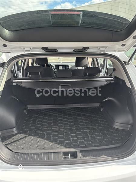 Blanco Usado 2020 Kia Sportage SUV | 19.000 € (Precio justo) - Imagen 1/4