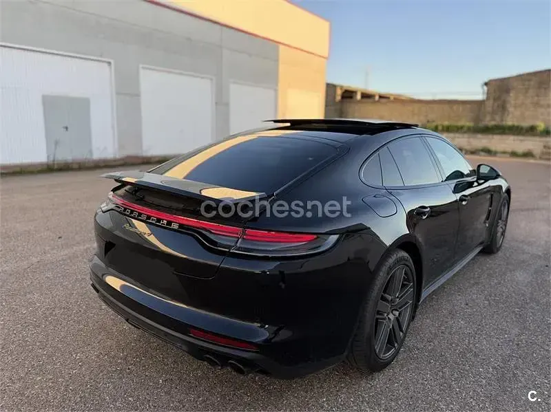 Usado Porsche Panamera 4 E-Hybrid Platinum Edition 462 CV (339 kW) 2022 Negro Utilitario