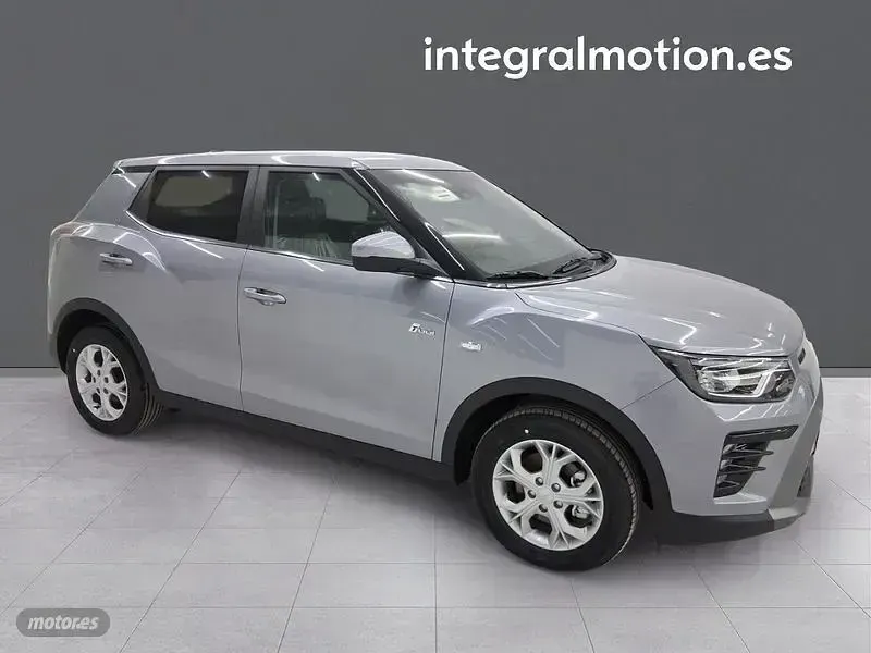 Nuevo KGM Tivoli 134 CV (98 kW) 2026 Gris SUV