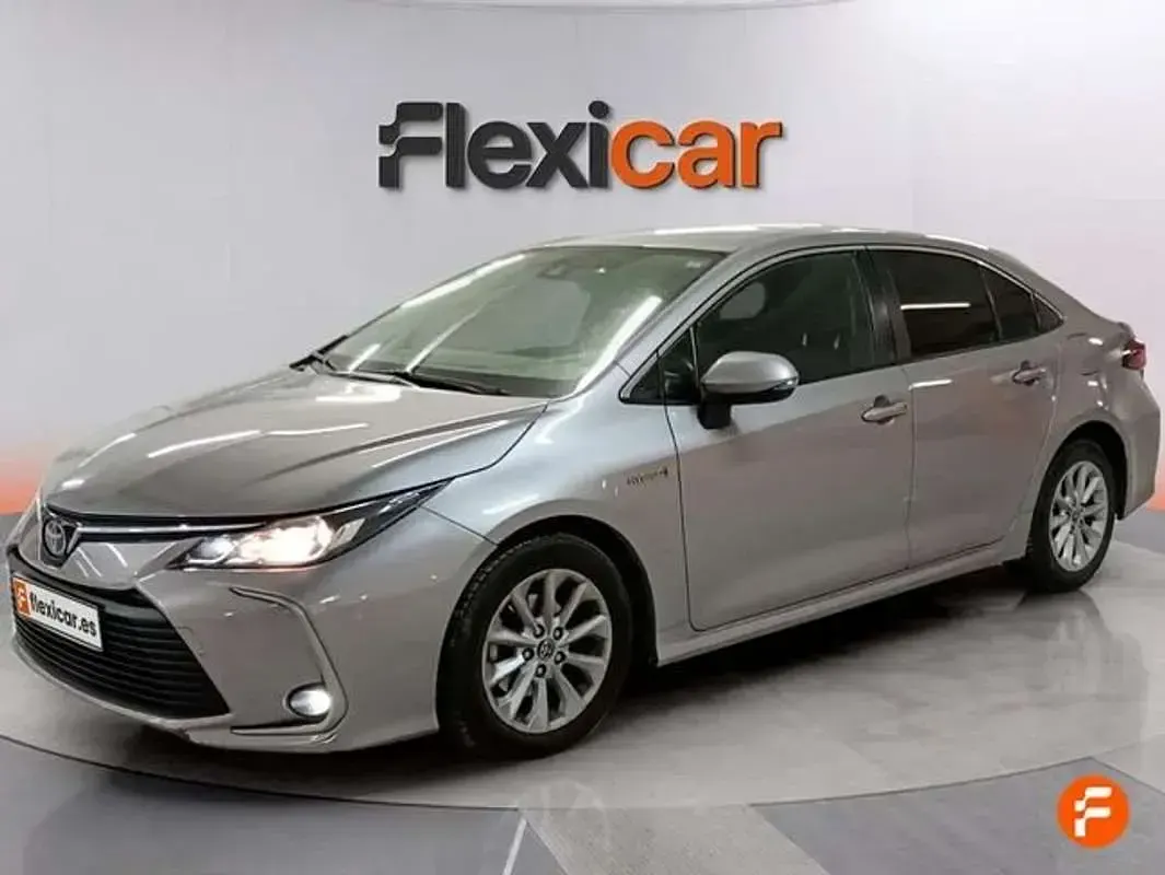 Usado Toyota Corolla Active 122 CV (89 kW) 2019 Gris Utilitario