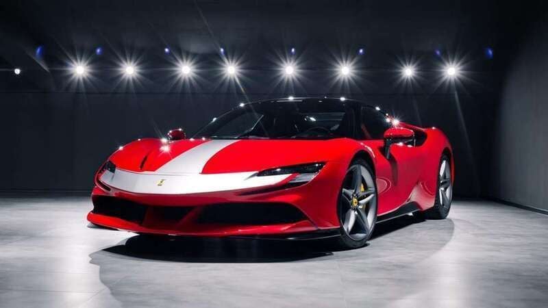 Usado Ferrari SF90 734 kW (999 CV) 2024 Rojo Coupe