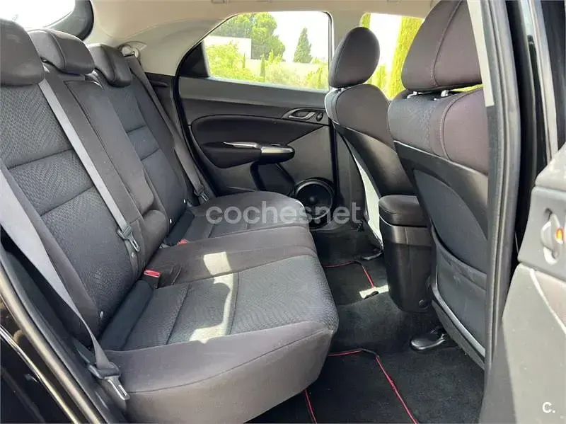 Usado Honda Civic Trend 100 CV (73 kW) 2010 Negro Berlina