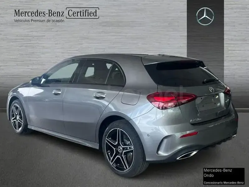 Nuevo Mercedes A250 218 CV (160 kW) 2025 Gris / plata Berlina
