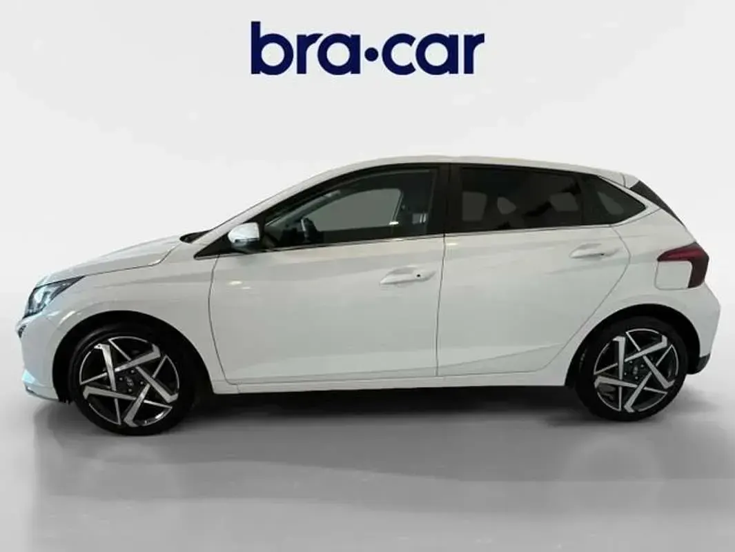 Usado Hyundai i20 101 CV (74 kW) 2025 Blanco Utilitario