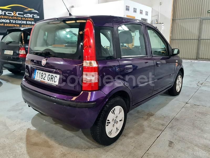 Usado Fiat Panda 60 CV (44 kW) 2009 Violeta / lila Berlina