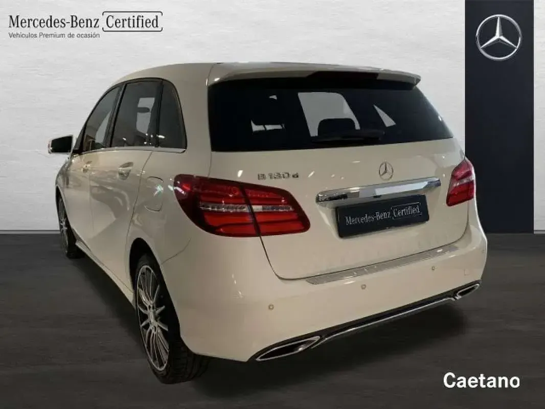 Usado Mercedes B180 116 CV (85 kW) 2016 Blanco Utilitario
