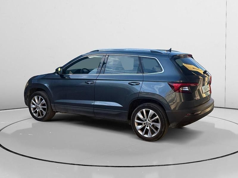 Usado Skoda Karoq Style 150 CV (110 kW) 2022 Gris SUV