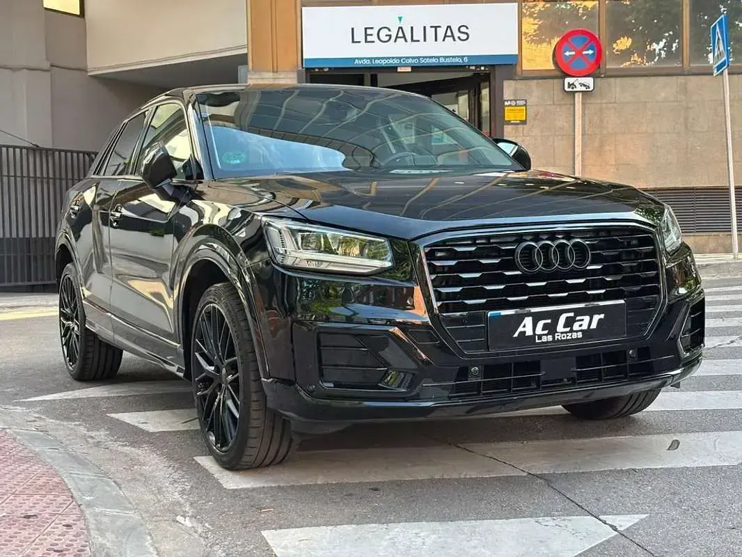 Usado Audi Q2 Exclusive 116 CV (85 kW) 2020 Negro SUV