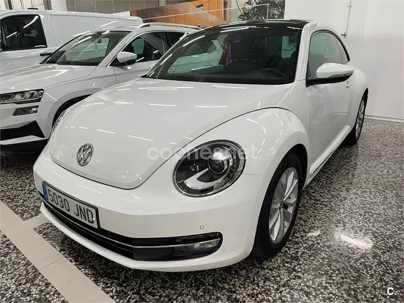 Usado VW Beetle Design 110 CV (80 kW) 2016 Blanco Utilitario