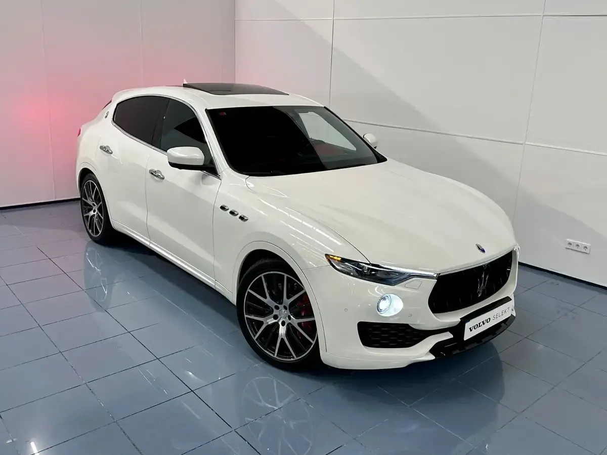 Usado Maserati Levante 430 CV (316 kW) 2017 Blanco SUV