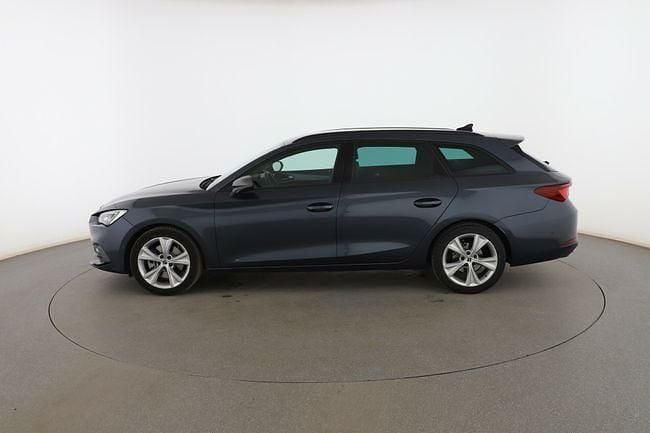 Usado Seat Leon FR 150 CV (110 kW) 2020 Gris Familiar