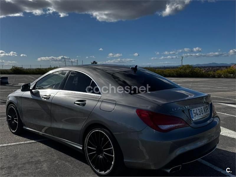 Usado Mercedes CLA220 170 CV (125 kW) 2014 Verde Berlina