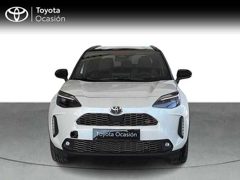 Usado Toyota Yaris Cross Sport 132 CV (97 kW) 2025 Blanco SUV