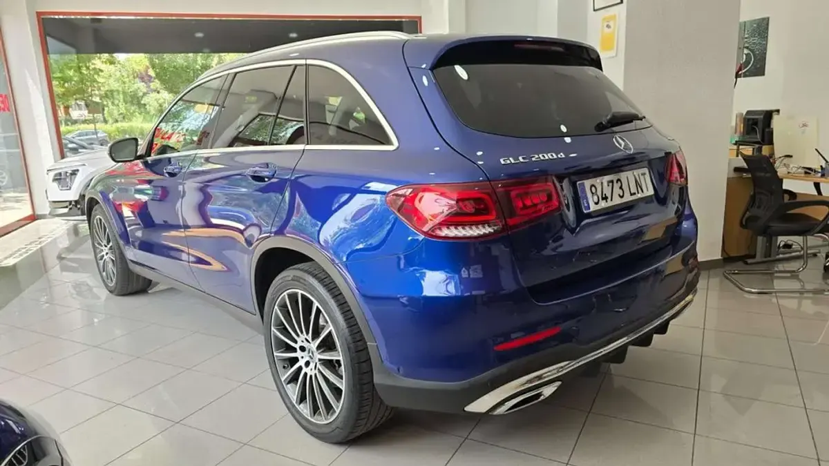 Usado Mercedes GLC220 170 CV (125 kW) 2021 Azul SUV