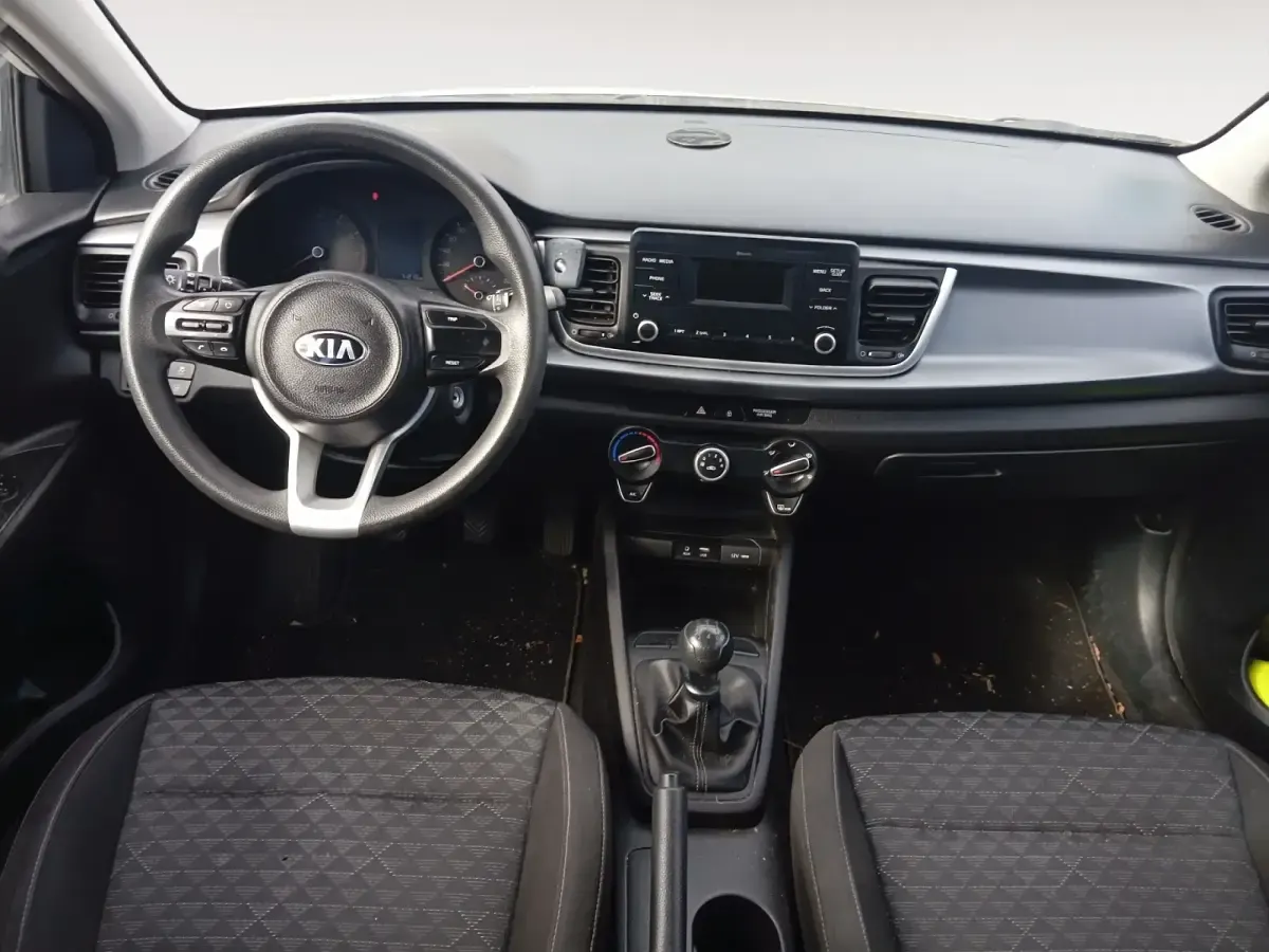 Usado Kia Rio 84 CV (61 kW) 2018 Blanco