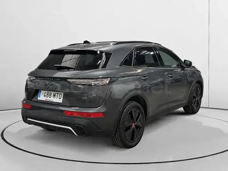 Usado DS Automobiles DS7 Crossback Performance 130 CV (95 kW) 2024 Gris / plata SUV