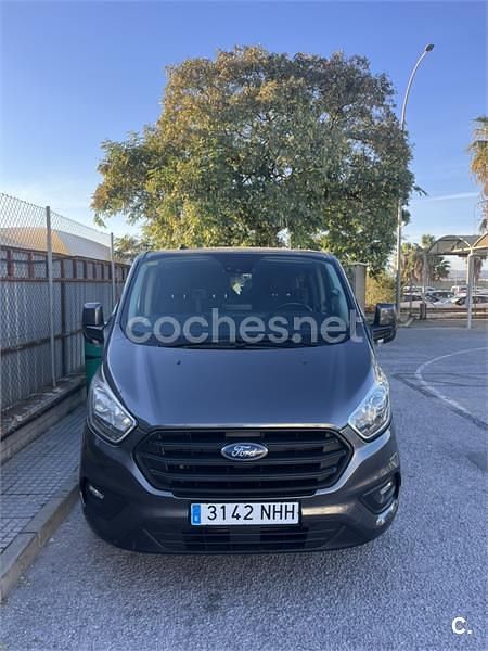 Gris / plata Usado 2021 Ford Transit Custom Limited Monovolumen | 27.000 € (Un poco caro) - Imagen 1/4