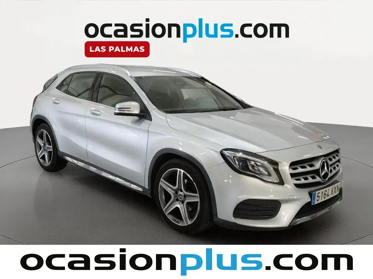 Usado Mercedes GLA180 122 CV (89 kW) 2019 Gris SUV