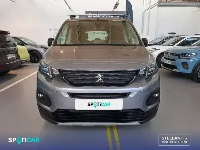 Usado Peugeot Rifter Business-Line 130 CV (95 kW) 2023 Gris Monovolumen