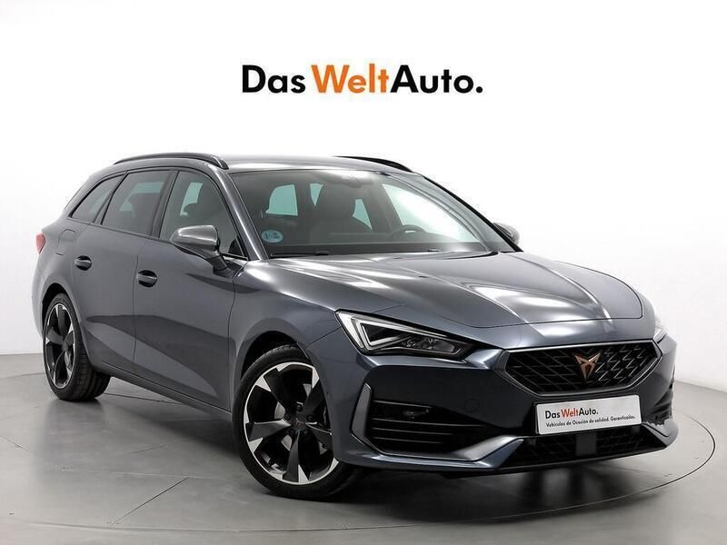 Gris Usado 2024 Cupra Leon Familiar | 27.490 € (Un poco caro) - Imagen 1/4