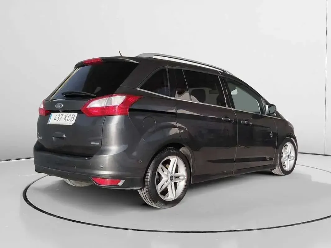 Usado Ford Grand C-Max Titanium 125 CV (91 kW) 2017 Gris Monovolumen