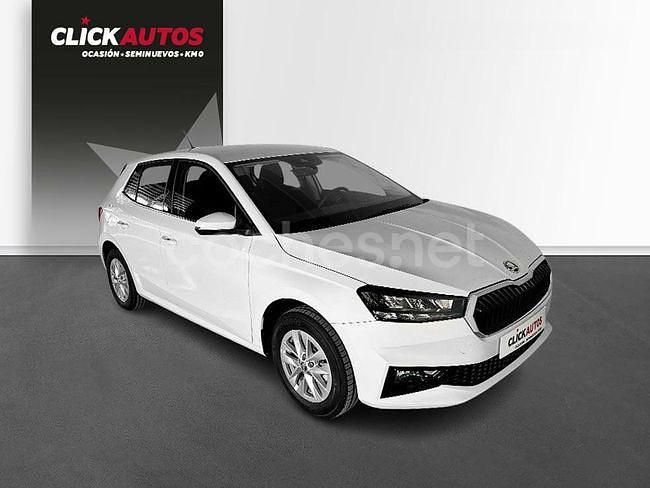 Usado Skoda Fabia Ambition 110 CV (80 kW) 2024 Blanco Utilitario