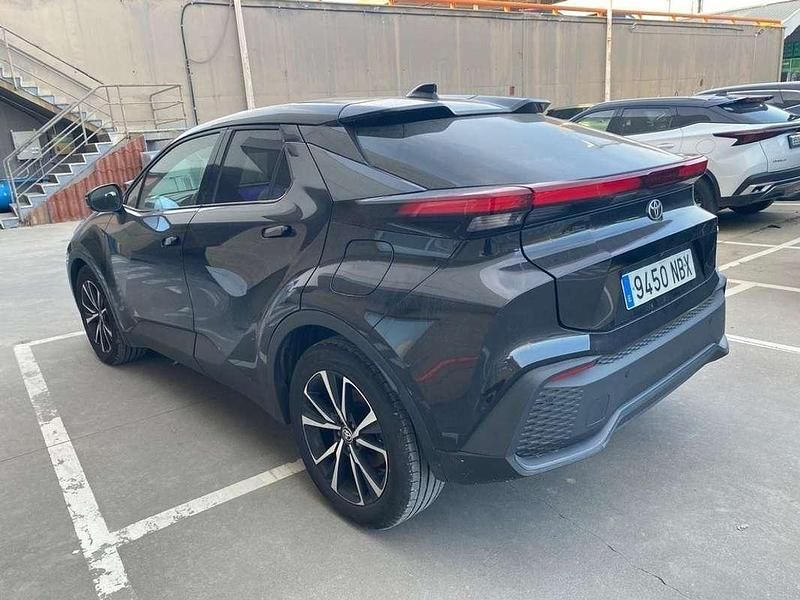 Usado Toyota C-HR Advance 141 CV (103 kW) 2025 Negro SUV