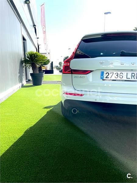 Usado Volvo XC60 R-Design 197 CV (144 kW) 2021 Blanco SUV