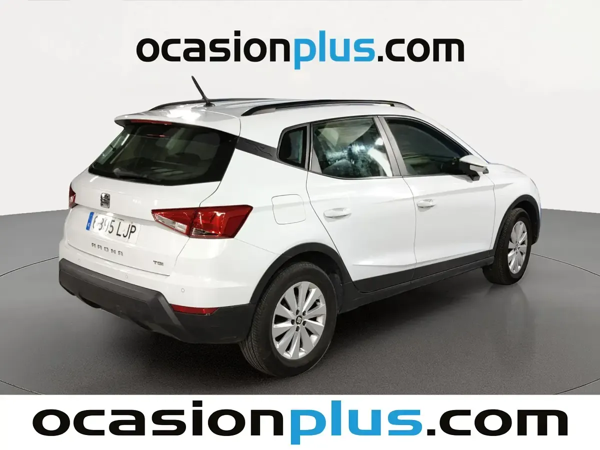 Usado Seat Arona Style 90 CV (66 kW) 2020 Blanco SUV