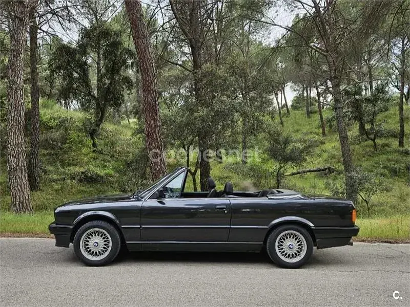 Usado BMW 318 Sport Line 115 CV (84 kW) 1991 Negro Descapotable