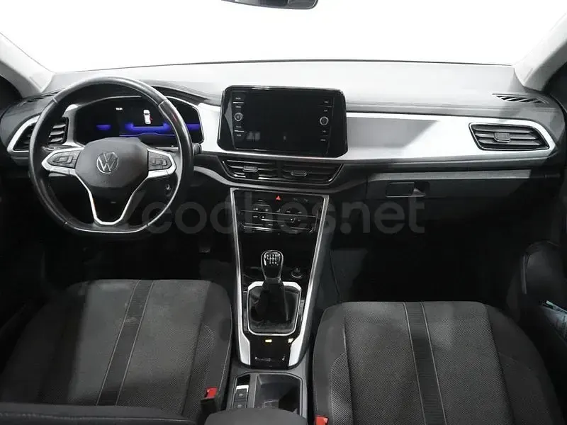 Usado VW T-Roc Life 150 CV (110 kW) 2022 Gris SUV